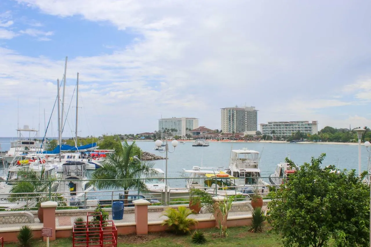 Coral Getaway At Fisherman'S Point Ocho Rios Apartment